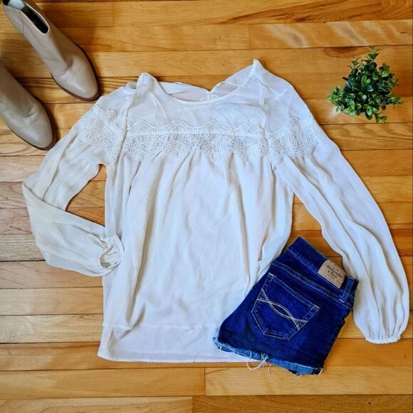 Abercrombie and Fitch white lace blouse - Picture 1 of 10